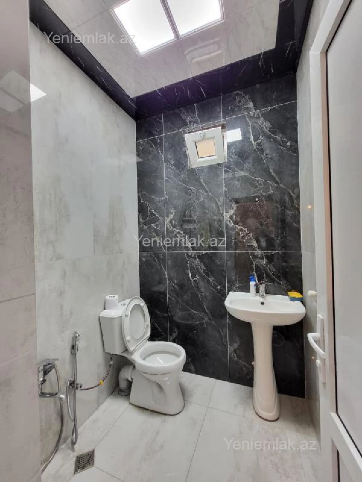 Satılır 5 otaqlı həyət evi 130 m²