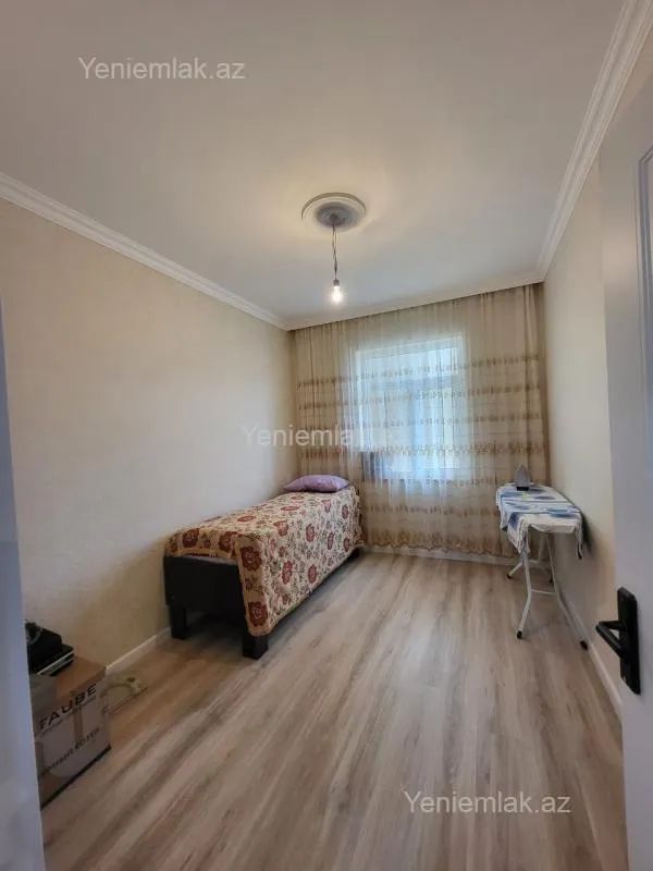 Satılır 5 otaqlı həyət evi 130 m²