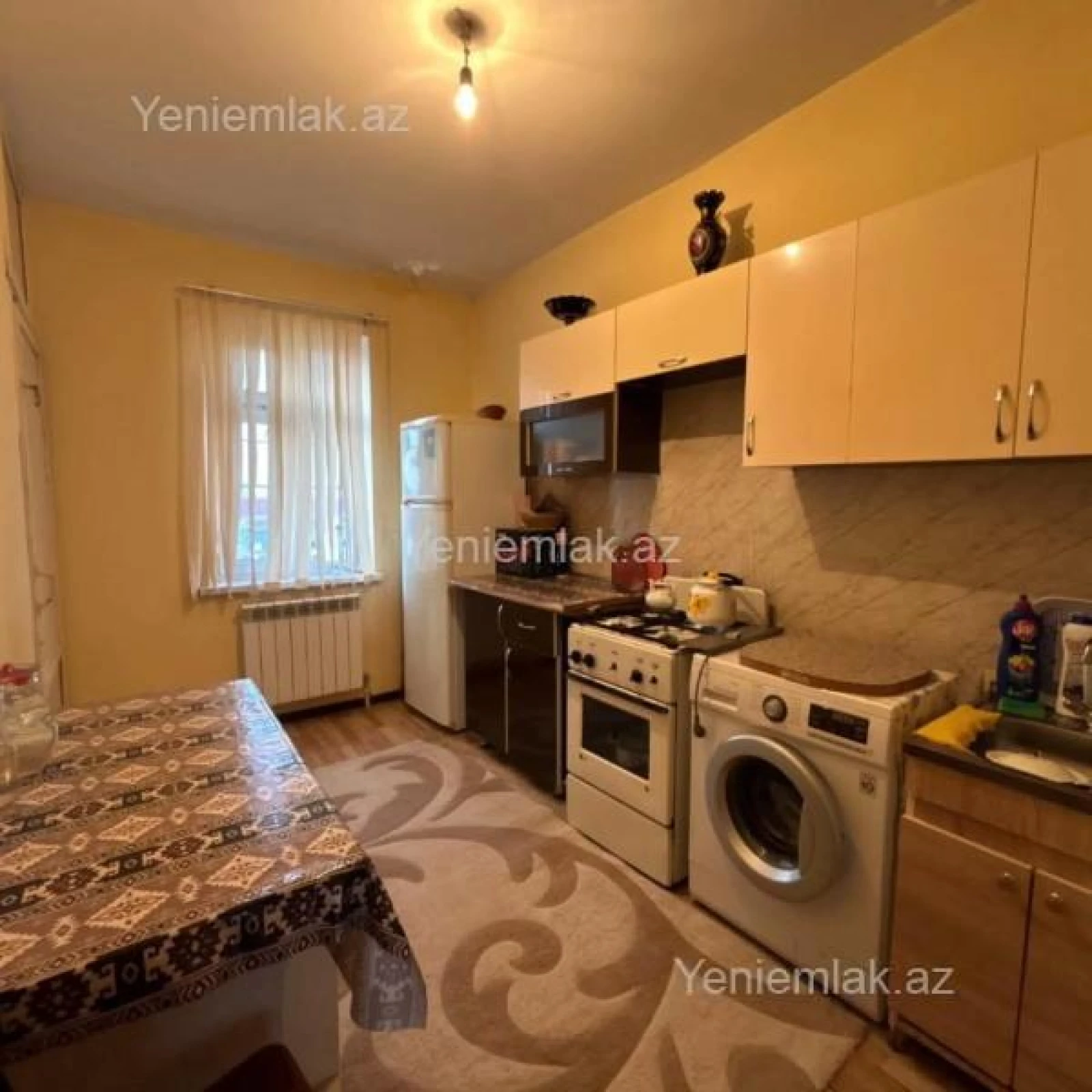 Satılır 3 otaqlı köhnə tikili 74 m²