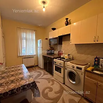 Satılır 3 otaqlı köhnə tikili 74 m²