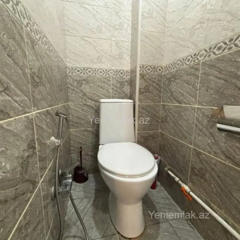 Satılır 3 otaqlı köhnə tikili 74 m²
