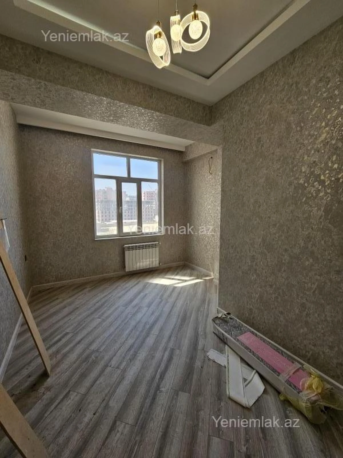 Satılır 3 otaqlı yeni tikili 85 m²