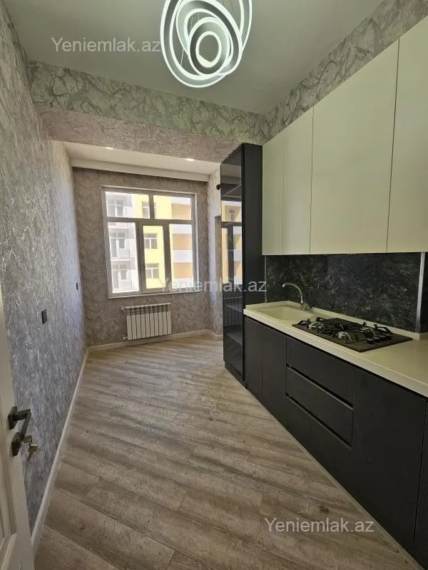 Satılır 3 otaqlı yeni tikili 85 m²