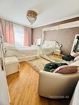 Satılır 4 otaqlı köhnə tikili 100 m²