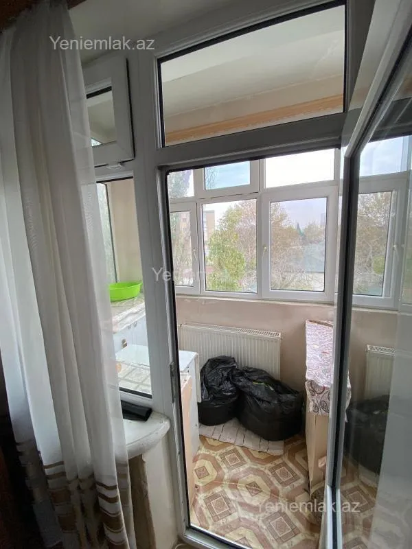 Satılır 1 otaqlı köhnə tikili 40 m²