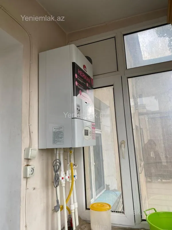 Satılır 1 otaqlı köhnə tikili 40 m²