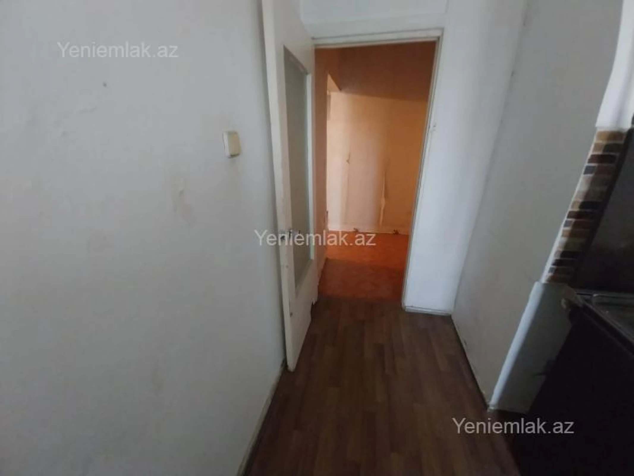 Satılır 3 otaqlı köhnə tikili 80 m²