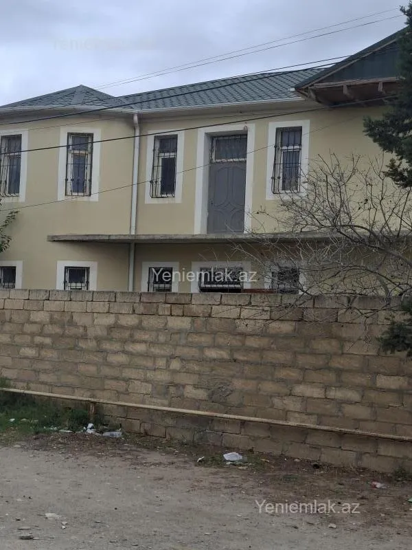 Satılır 6 otaqlı həyət evi 260 m²