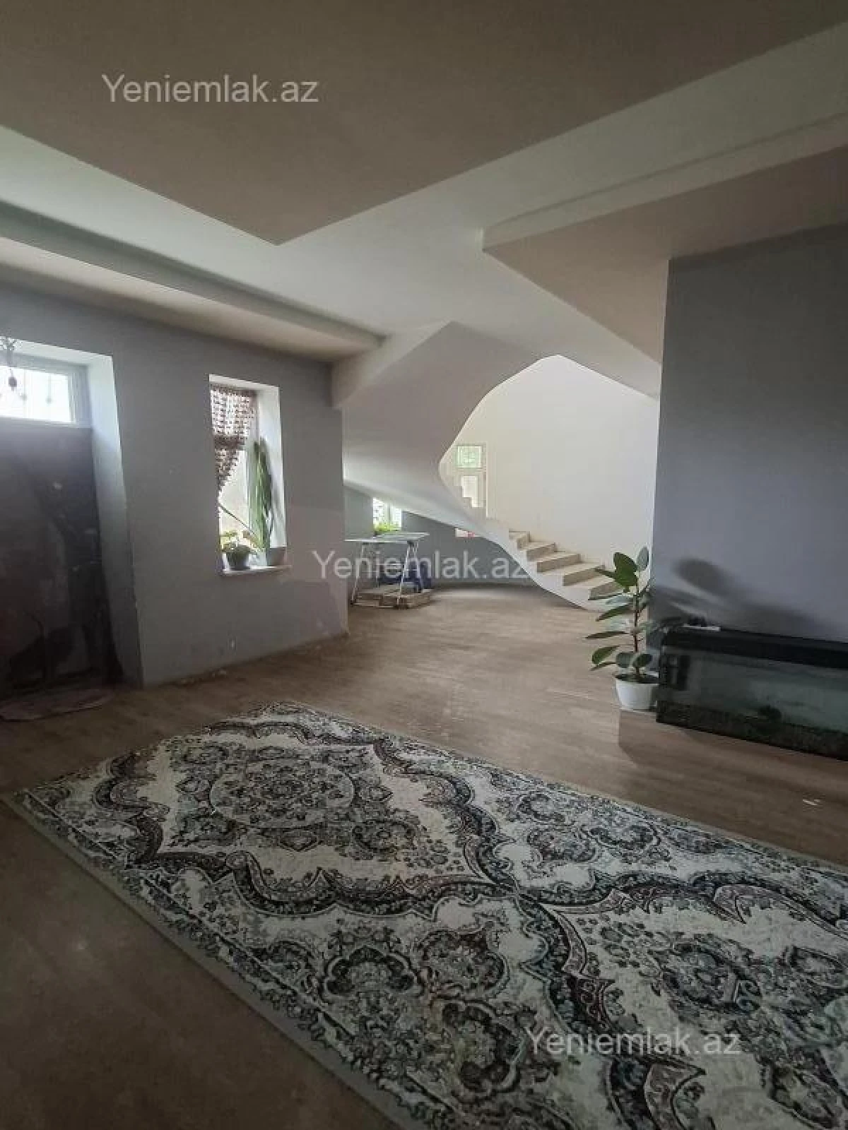 Satılır 6 otaqlı həyət evi 260 m²