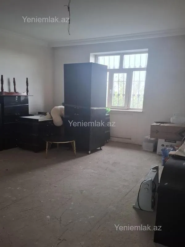 Satılır 6 otaqlı həyət evi 260 m²