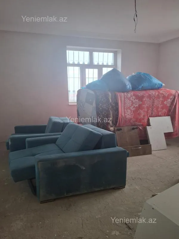 Satılır 5 otaqlı həyət evi 280 m²