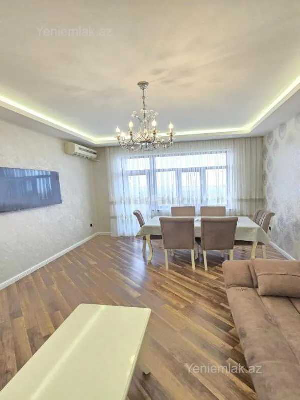 Satılır 3 otaqlı yeni tikili 85 m²