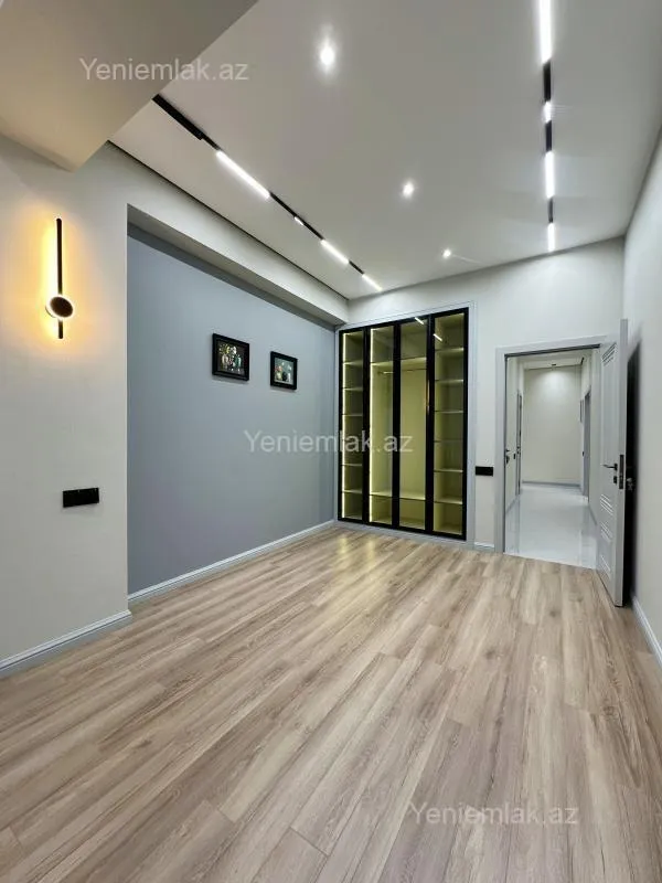 Satılır 3 otaqlı yeni tikili 85 m²