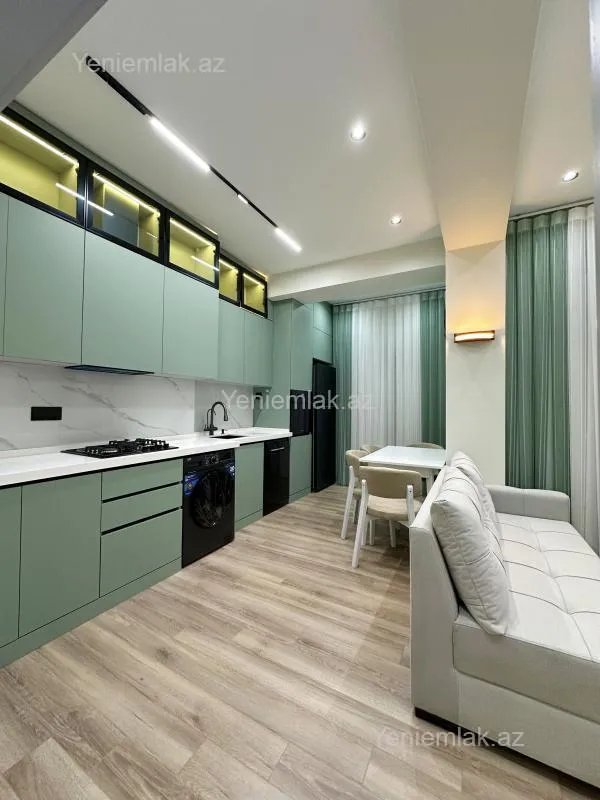 Satılır 3 otaqlı yeni tikili 85 m²