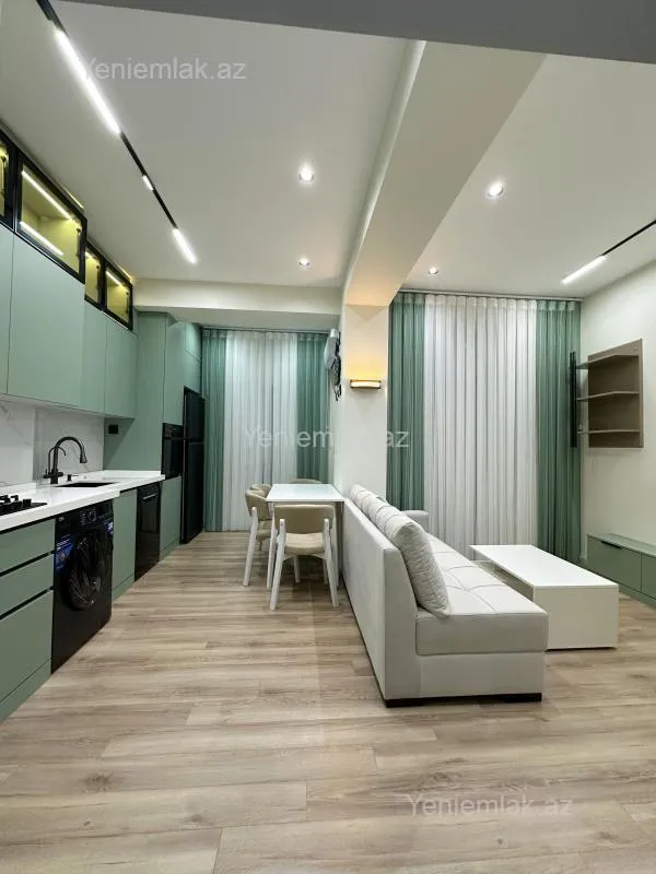 Satılır 3 otaqlı yeni tikili 85 m²