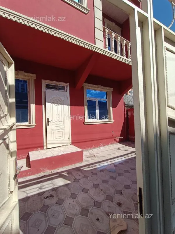 Satılır 4 otaqlı həyət evi 100 m²