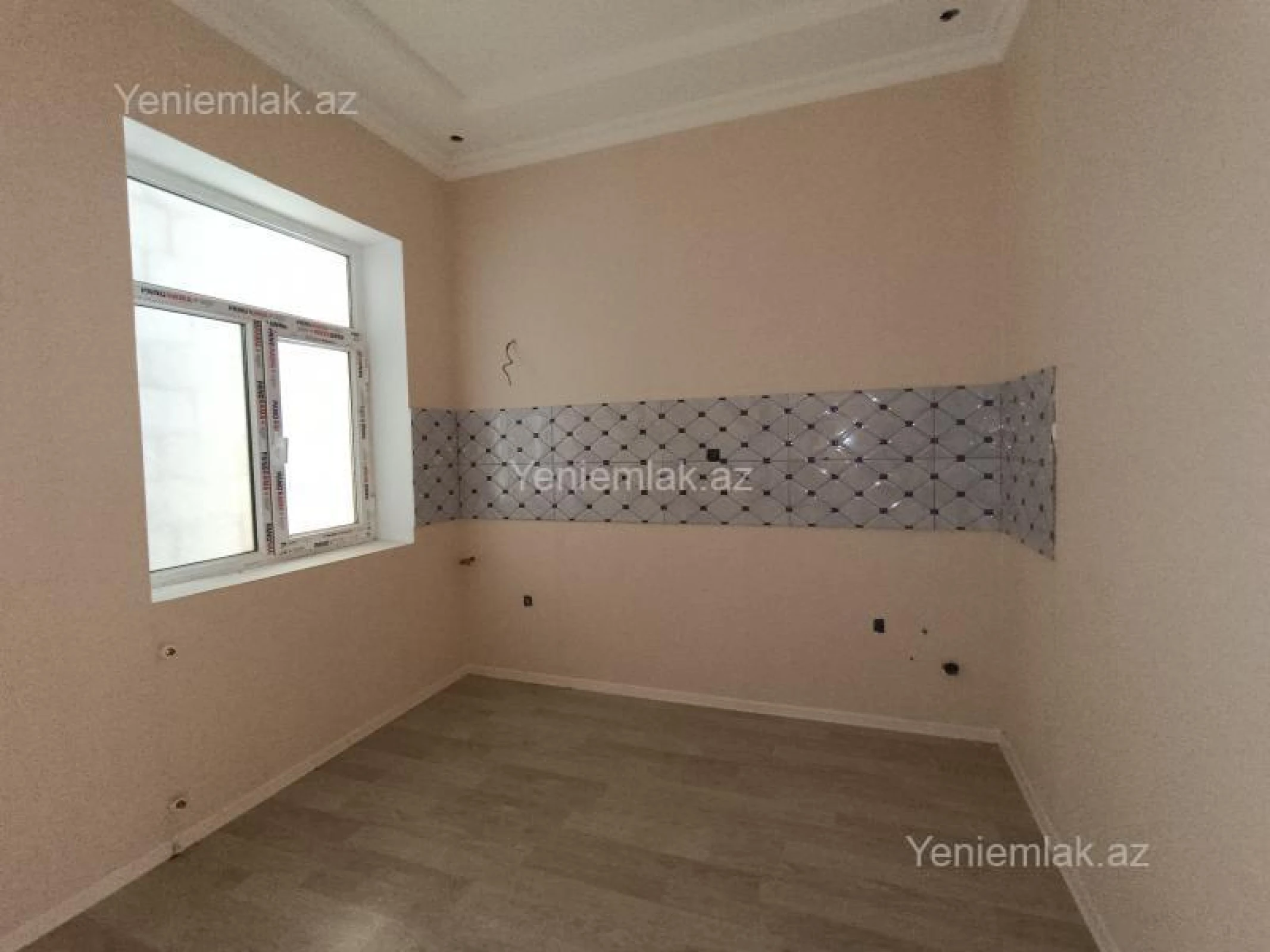 Satılır 4 otaqlı həyət evi 100 m²