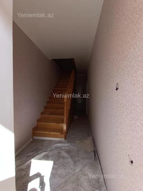 Satılır 4 otaqlı həyət evi 100 m²