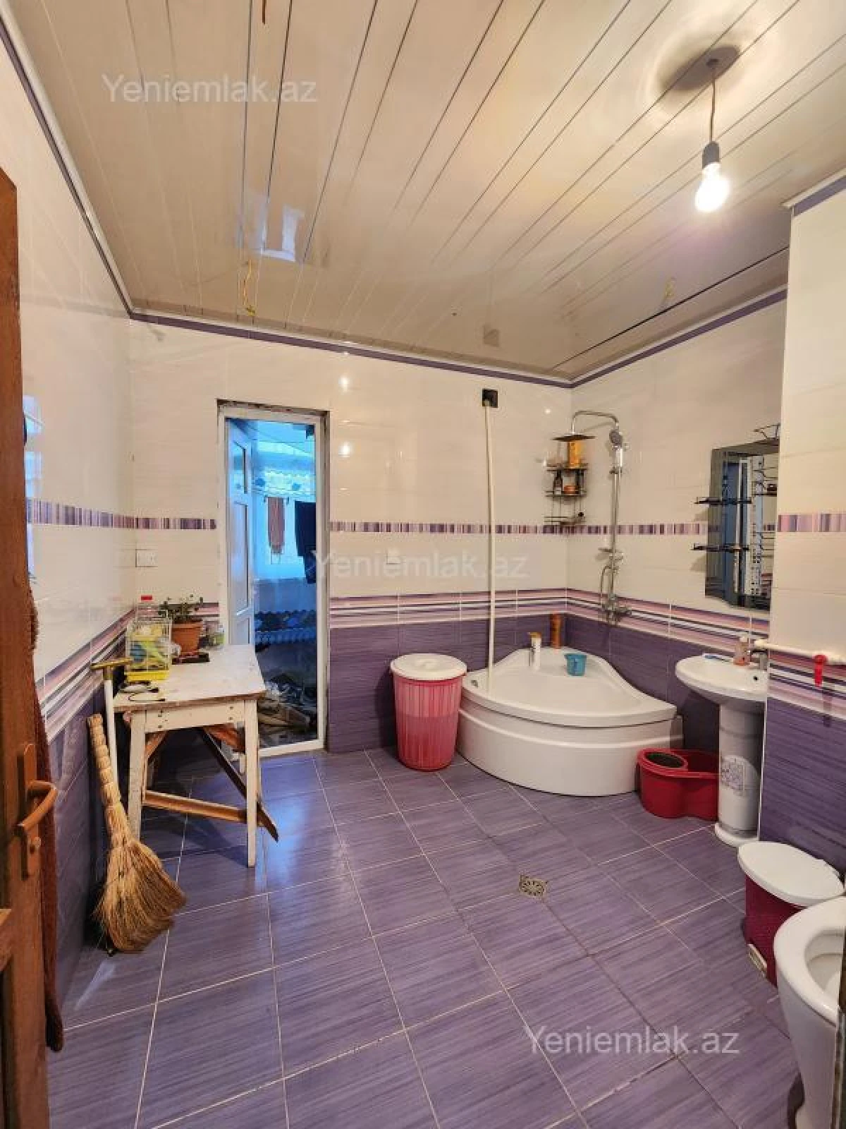 Satılır 4 otaqlı köhnə tikili 90 m²