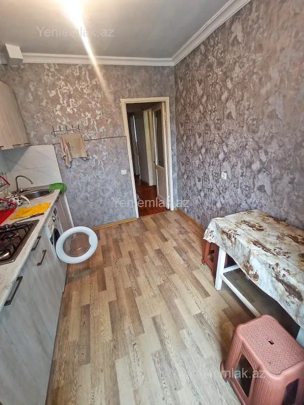 Satılır 3 otaqlı köhnə tikili 79 m²