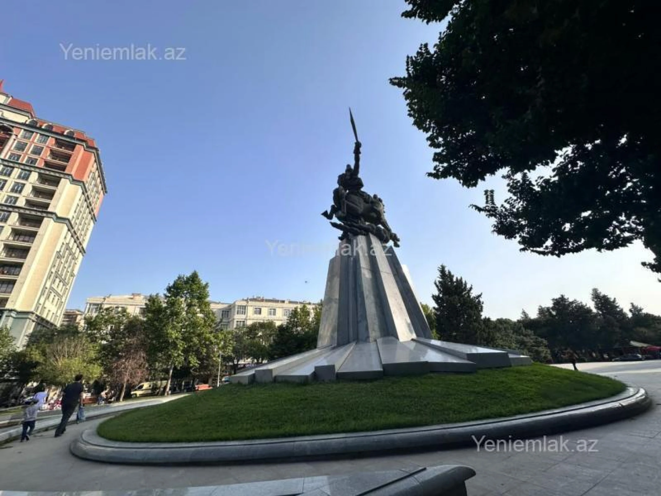 Satılır 3 otaqlı köhnə tikili 79 m²