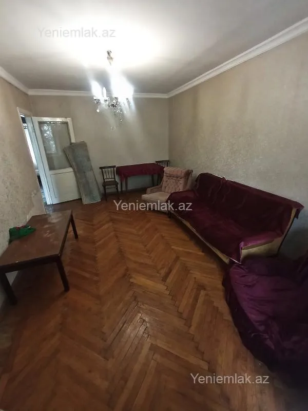 Satılır 3 otaqlı köhnə tikili 79 m²