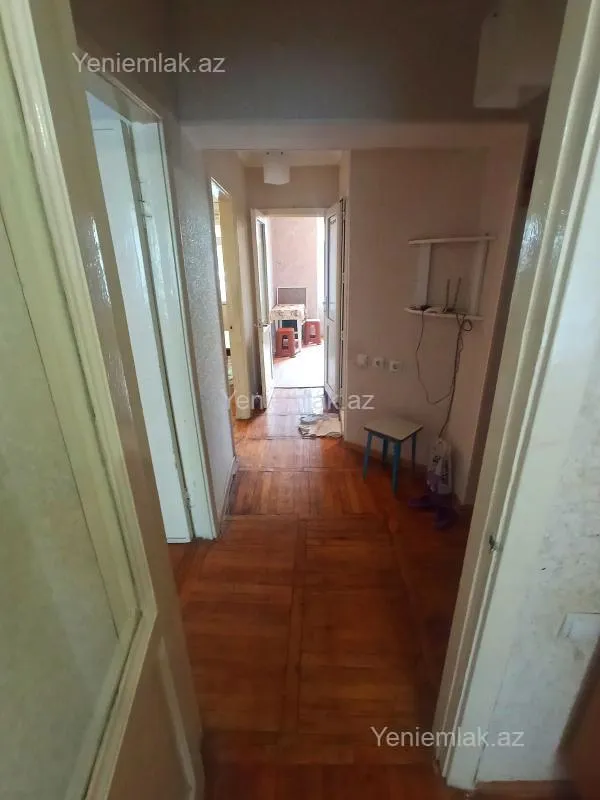 Satılır 3 otaqlı köhnə tikili 79 m²