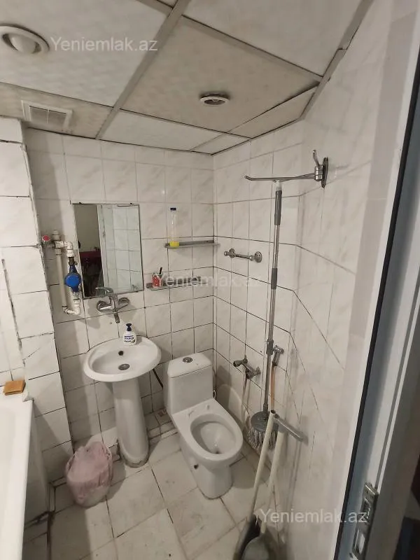 Satılır 3 otaqlı köhnə tikili 79 m²