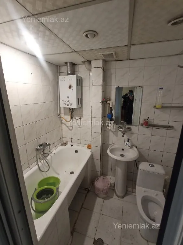 Satılır 3 otaqlı köhnə tikili 79 m²