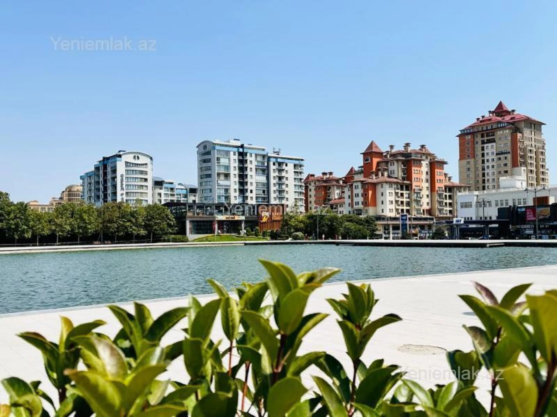 Satılır 3 otaqlı köhnə tikili 79 m²