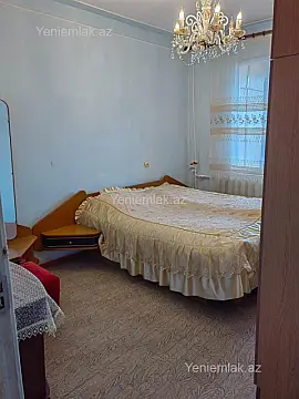 Satılır 4 otaqlı köhnə tikili 90 m²