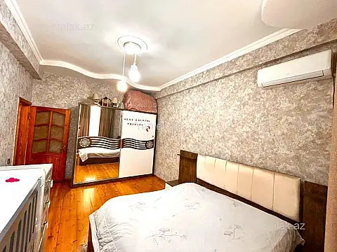 Satılır 3 otaqlı yeni tikili 95 m²