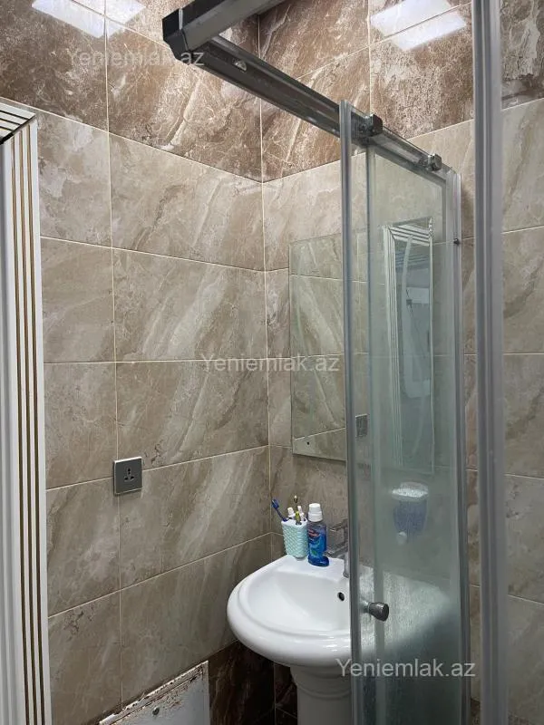 Satılır 2 otaqlı yeni tikili 62 m²