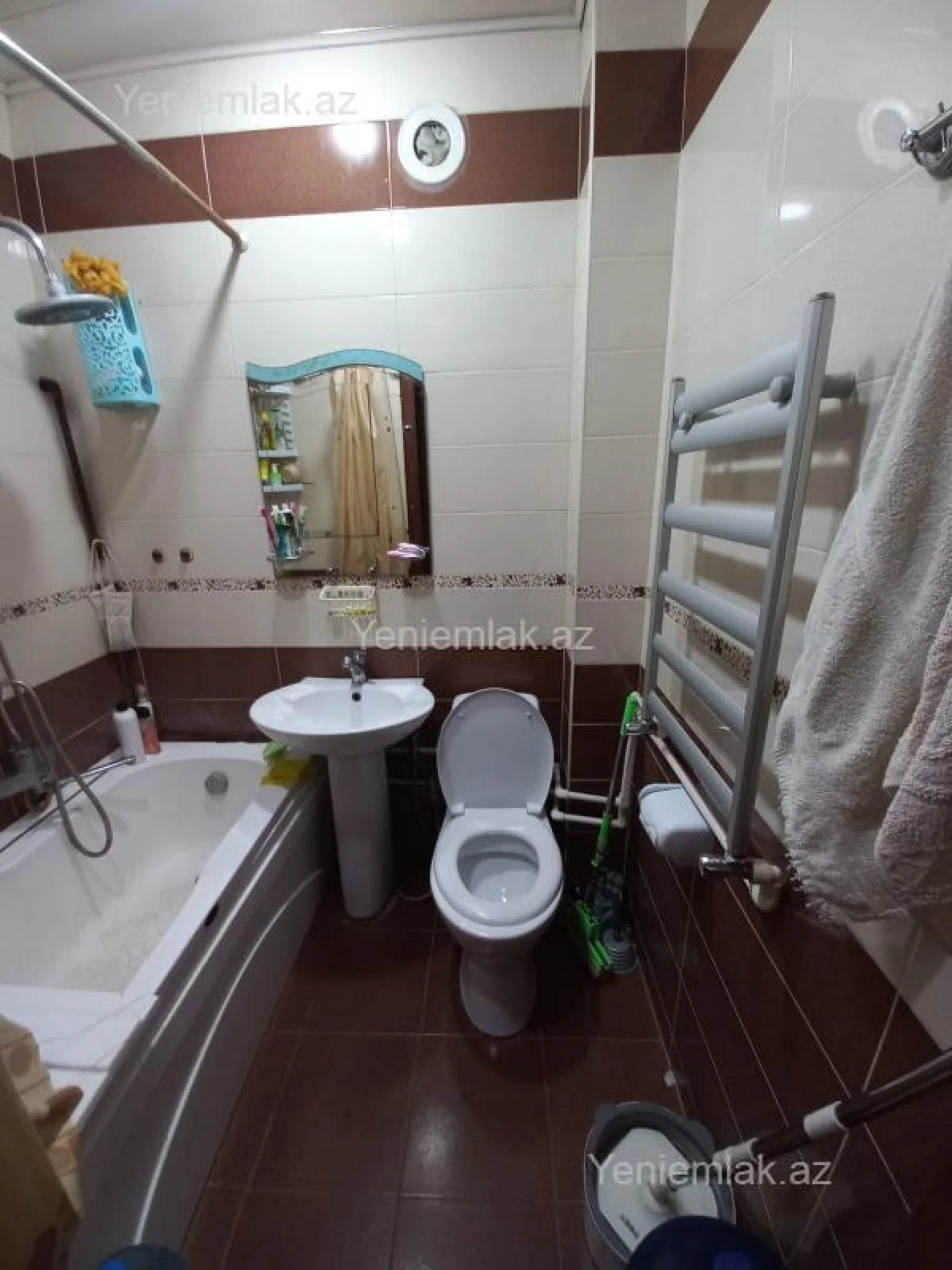 Satılır 2 otaqlı köhnə tikili 62 m²