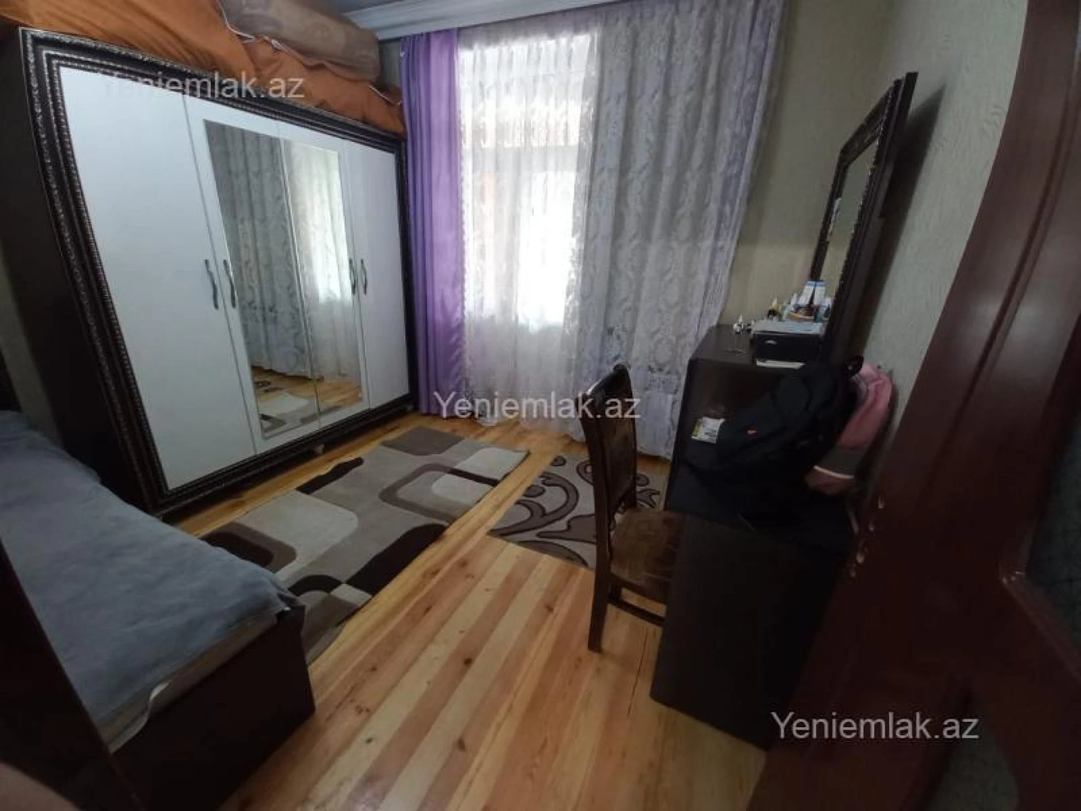 Satılır 2 otaqlı köhnə tikili 62 m²