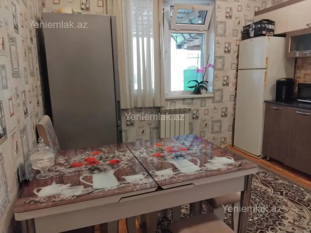 Satılır 4 otaqlı həyət evi 110 m²