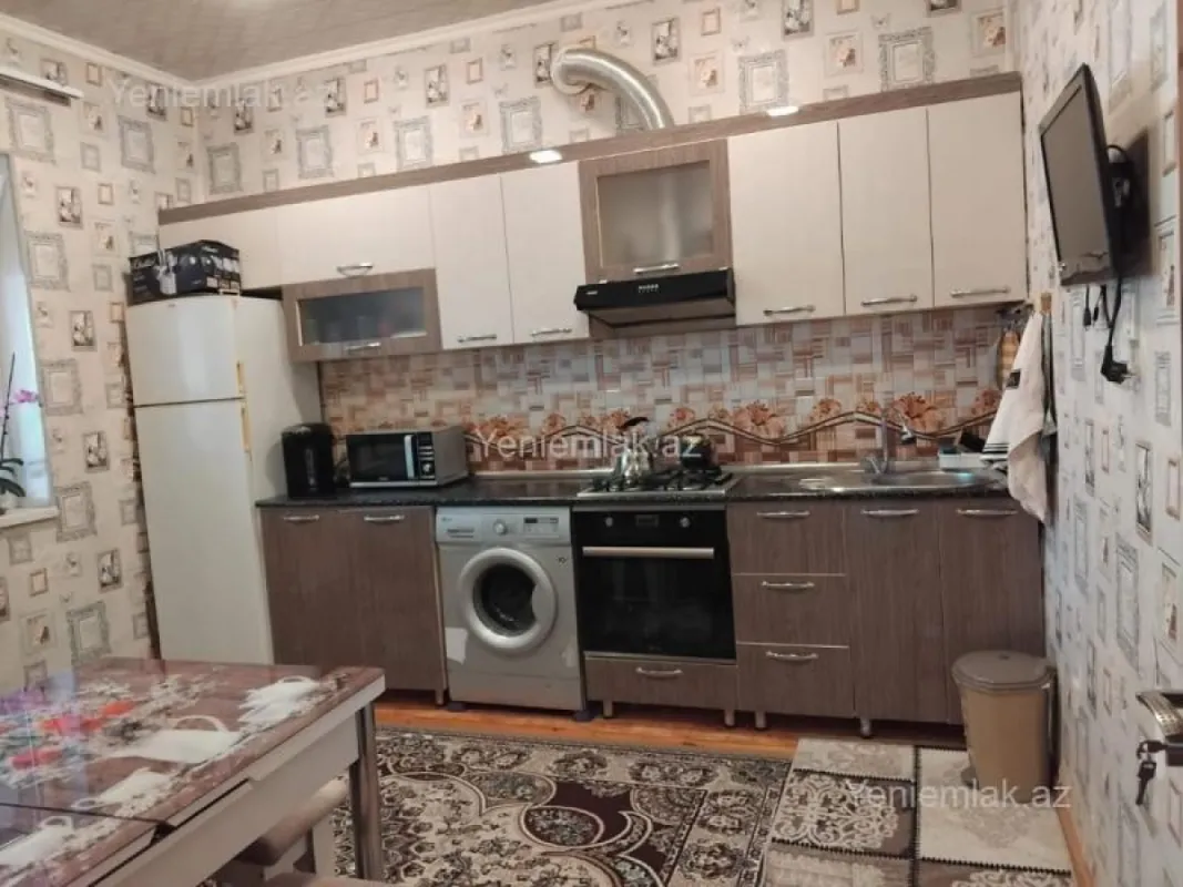 Satılır 4 otaqlı həyət evi 110 m²