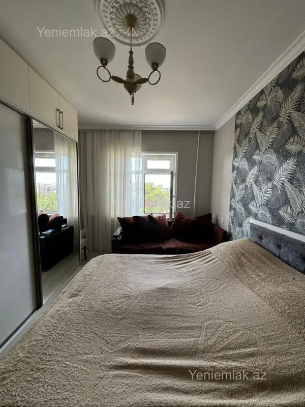 Satılır 2 otaqlı köhnə tikili 57 m²