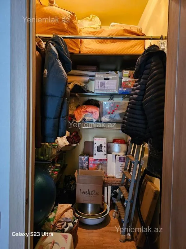 Satılır 4 otaqlı yeni tikili 180 m²