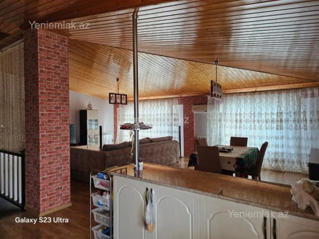 Satılır 4 otaqlı yeni tikili 180 m²