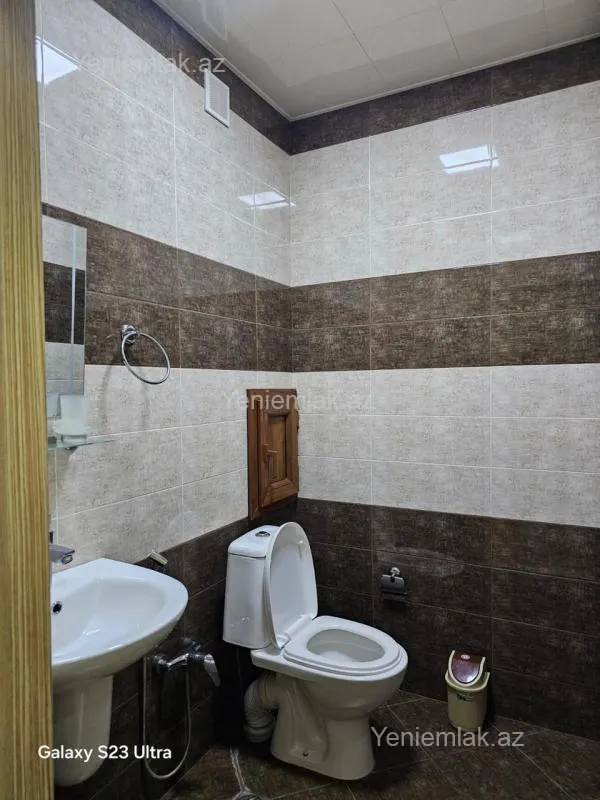 Satılır 4 otaqlı yeni tikili 180 m²