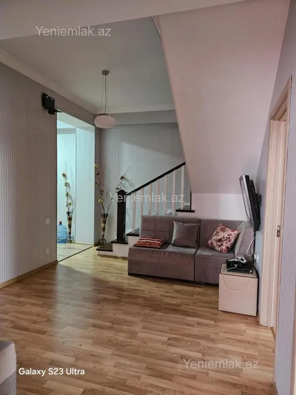 Satılır 4 otaqlı yeni tikili 180 m²