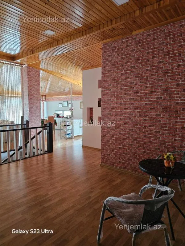 Satılır 4 otaqlı yeni tikili 180 m²