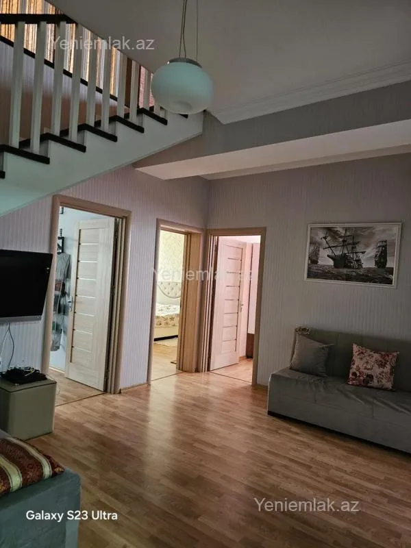 Satılır 4 otaqlı yeni tikili 180 m²