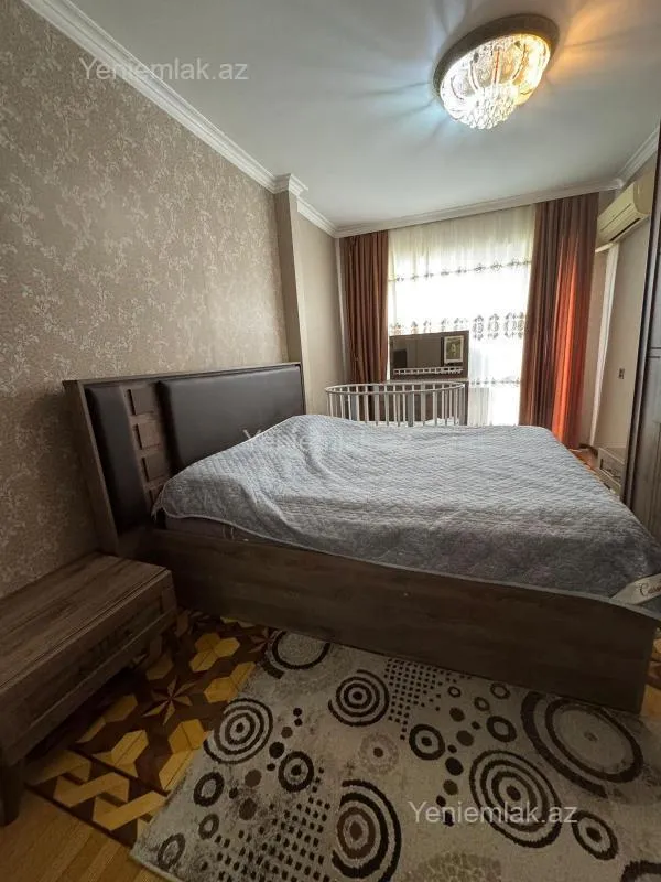 Satılır 3 otaqlı köhnə tikili 80 m²