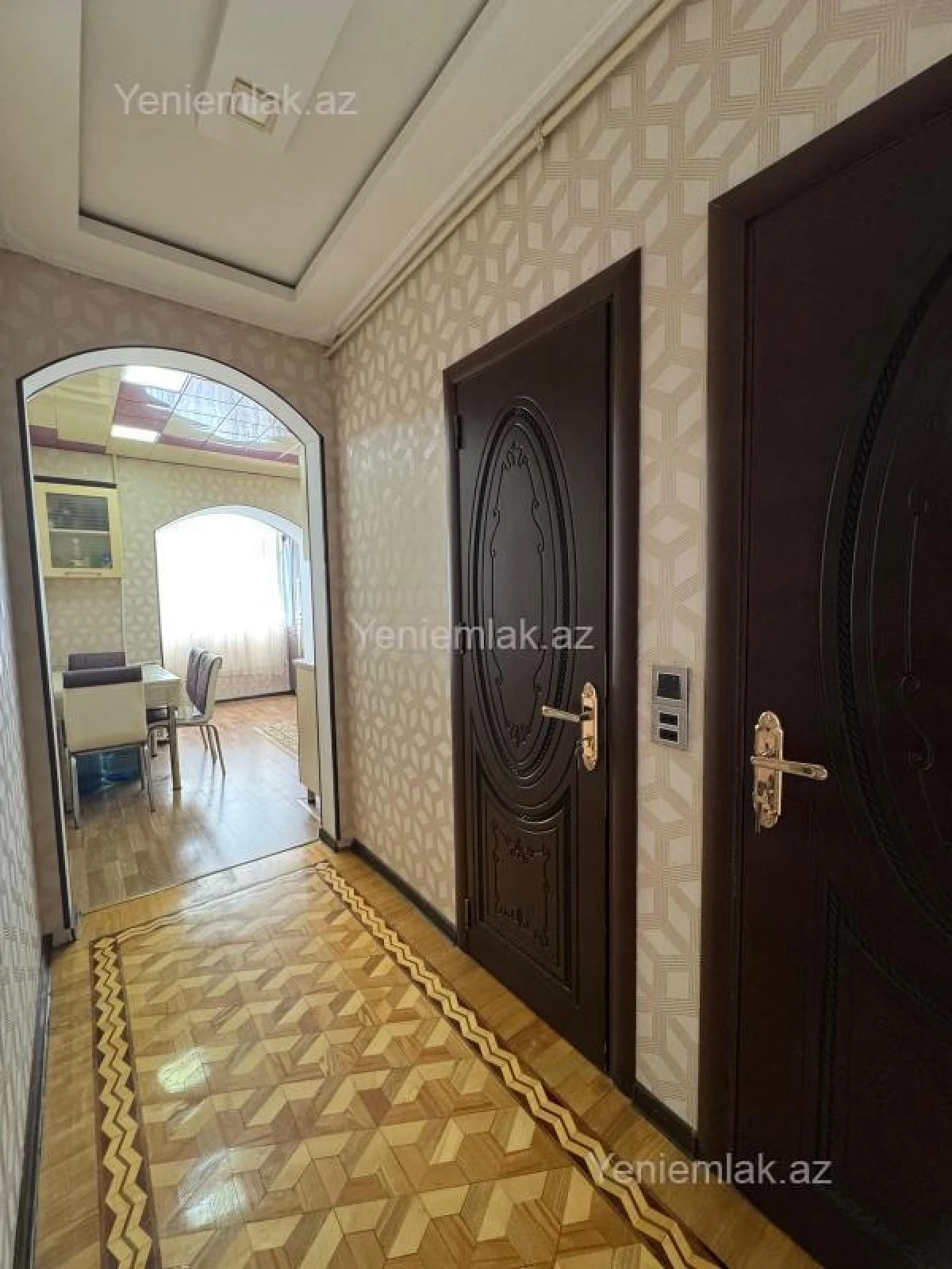 Satılır 3 otaqlı köhnə tikili 80 m²