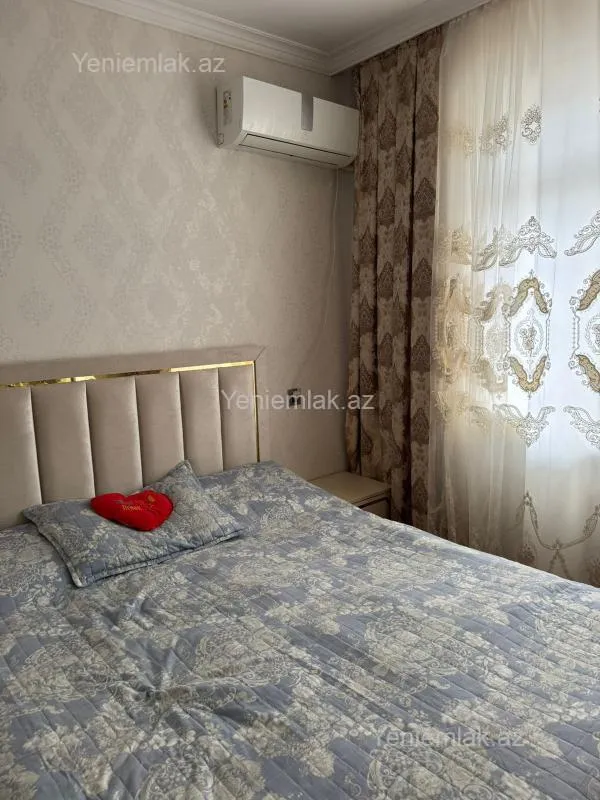 Satılır 3 otaqlı köhnə tikili 80 m²