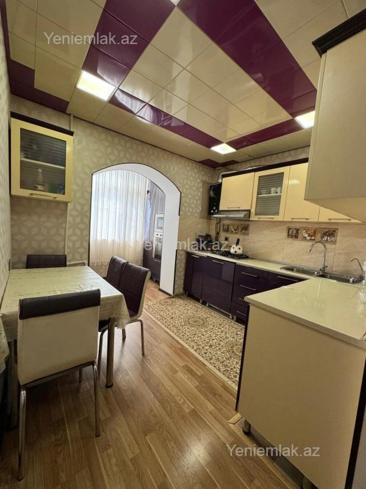 Satılır 3 otaqlı köhnə tikili 80 m²