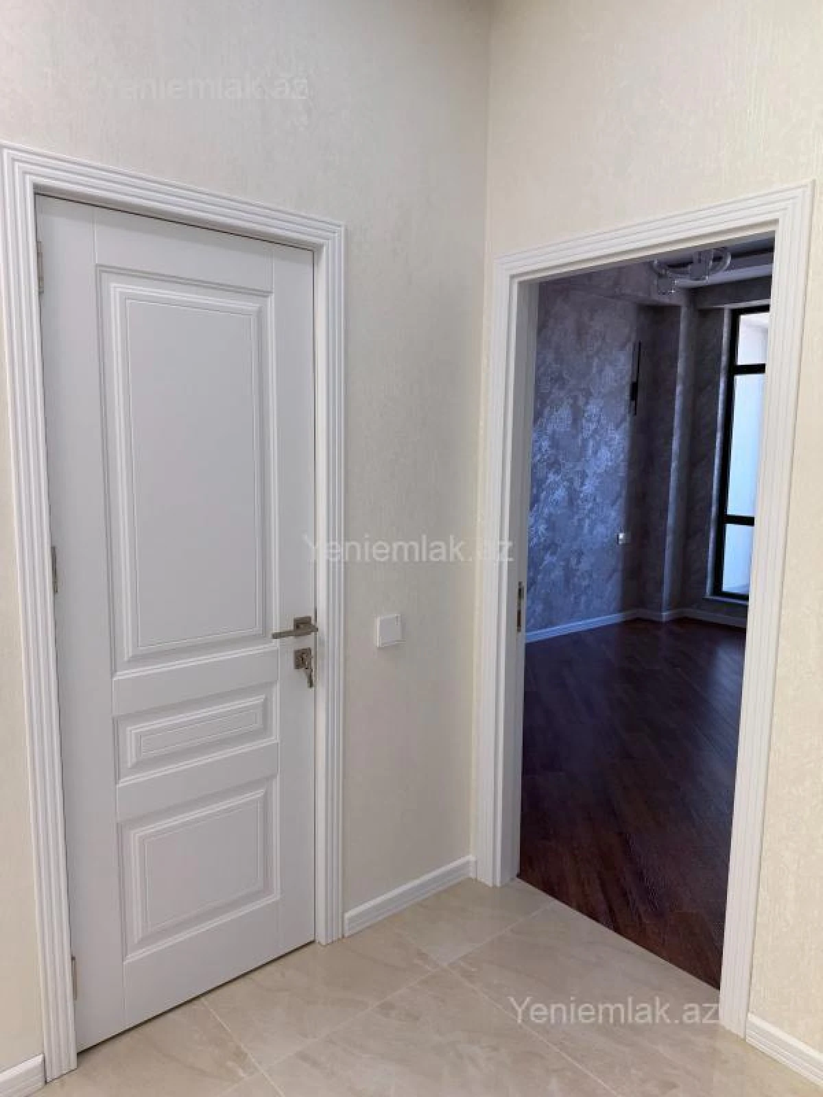 Satılır 3 otaqlı yeni tikili 115 m²