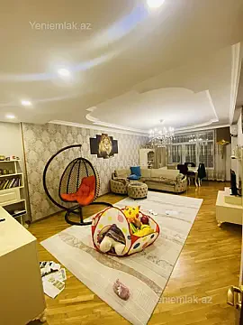 Satılır 3 otaqlı köhnə tikili 137 m² — Bakı, Nizami 3 otaq 137.00 m²